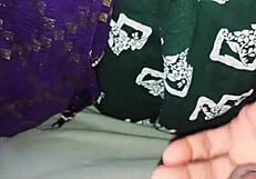 Chhoti si jhopadi mein pati ne patni pela