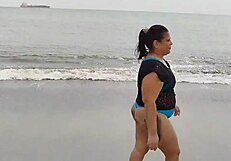 i saw this latina gordita with the biggest ass on the beach, wow!