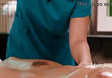 मिठी 18+ एमिली व्हाइट दो काले लंडों से डीएपी चूत फुटजॉब पेशाब पी