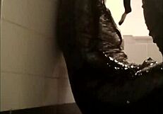 Sophie la larve endures ultimate momification and fellation