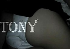 Vecino mira bragas y termina cogiendo culo