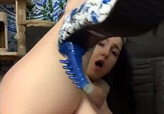 the horny slut gets cum licked clean from her wet pussy