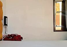 Grabo A Mi Padrastro Mientras Me Ve Probándome Ropa Y Termine Con La Polla Dentro De Mi Coñito