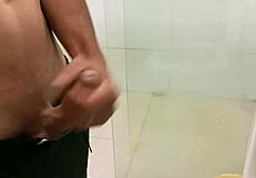 The Skinny Amateur with Small Waist Delivers GOOD CUMSHOT Using Monster Cock