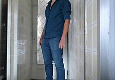 homemade latina wife gives blowjob to delivery guy