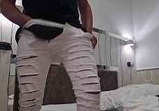 masseuse provides intense massage with warm moans - big hands and lots of lotion