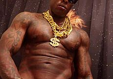 Hallelujah Johnson Thee African King ke huge cock ka BBC worship