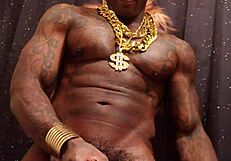 Hallelujah Johnson Thee African King ke huge cock ka BBC worship