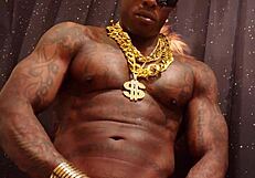 Hallelujah Johnson Thee African King ke huge cock ka BBC worship