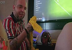 O Corno Nem Percebeu Que Demorei Para Voltar Da Academia Trouxe Supresinha Para Ele Na Buceta E O Fiz Limpar Tudinho