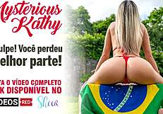 अरे, वो नॉटी ब्लॉन्ड बेब ह्यूज ब्लैक डिल्डो से ड्रैग होती है और रेड पर और मांगती है