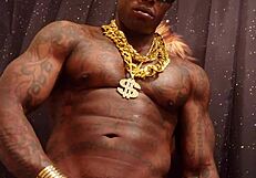 Hallelujah Johnson Thee African King ke huge cock ka BBC worship