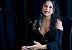 tem certas coisas nela que s�o pequenininhas era modelo deu dicas para mulheres e conversou com a m�e sobre vender conte�dos - sweet karolzinha watch on sheer red