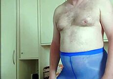 Spa in the blue leggings with amateurs and bisexual fun