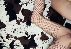 sexwife fucks pussy with a stranger in amateur video. watch her moan.