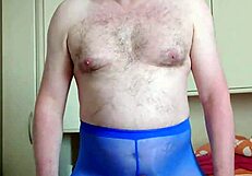 Spa in the blue leggings with amateurs and bisexual fun