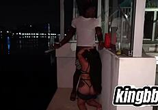 मियामी होटल शेनानिगंस - मिशेल मार्टिनेज बाहर लंड चूसती है