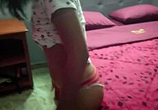 डैनित्ज़ा बोली चारों हाथ पैर रखो और अंदर झड़ो मैंने मान लिया