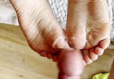 Pregnant Teens Get Cumshots On Their Asses And Faces?