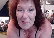 सफेद औरत कस्टम वीडियो में बीबीसी पूजा करती है, चूसती और राइड करके ऑर्गेज्म तक