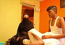 Indian Muslim Bhabhi Fucking Choto Dada Hot Sex!