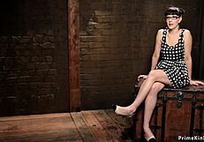 Can lezdom handle toying ebony and brunette slaves?