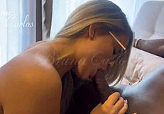 Eu loira e negão braquinha com negão sentando de costas - jefao