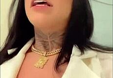 Hoje peguei o pequenino pitoco que delicia com grandes tetas e bunda