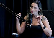 gosta do pau medio parou gravacao por causa da posicao o cliente nao queria pagar e ficou sem retorno por motivo de - agatha mama watch on sheer red