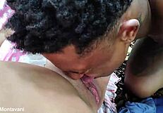 जंगल प्रदर्शनकारी प्रेमियों को इंटेंस चुदाई गिफ्ट लाती