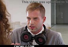 Employees fuck anyone in freeuse office - cncmilf