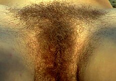 watching hairy pussy milf sunbathing in bikini by river!