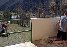 el cornudo no se entera que follo al vecino frente a sus narices?