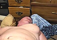 hey, foot fetish cumming on pussy feels so good 😍 wanna try this wet action?