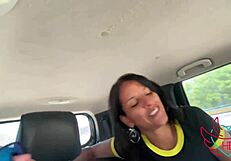 casada me chupou com o marido no volante