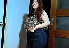 Cute chubby girl rides your cock in her bedroom 😍