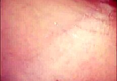 ella tiene un orgasmo y se chorrea mientras le doy de a perrito con detalles amateurs