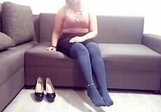 I'm jus relaxin at home, my husban ain't here, it's nice