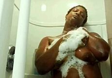 Yuki Senpai's Motel Shower Preview