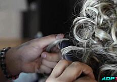 Preciosa Rubia Española con el Cuerpo Perfecto Cambia de Imagen - First Time Fucking and Riding!