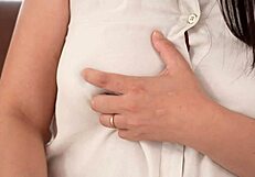 japanese milf masturbates with a vibrator