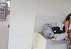 Sexo Con Mi Tia En El Balcon De Piso La Chantageo Y Me Ayuda Con Mi Paja Le Hago Creampie En La Boca Sucia Y Co�o Cremoso Tia De Culo Grande Anal