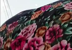 Madura Falda Upskirt En La Calle Se Me Termina Regalando