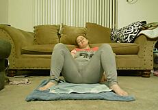 Anastasia squirts while fingering in leggings for daddy.