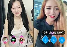 two cute girls in livestream uplive