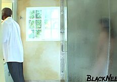 Ebony BBW को Step Dad के बड़े काले लंड से रफ एनल चुदाई मिलती है