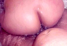 fodendo ninfeta gordinha safada dentro da hidromassagem a putinha kikou gostoso demais na pica