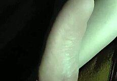 girlfriend's feet get cumshot in close-up