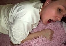 My Stepsister Wanted to Relax Me Befor Bed with Her Mouth and Pussy