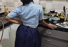 देसी लड़की गांव वाले लड़के से CHUD गई